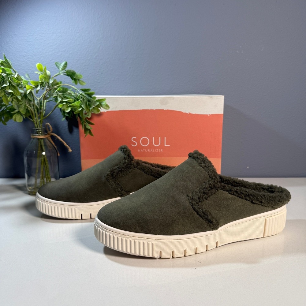 Soul Naturalizer Women's Olive Green Suede Sherpa Lined Mules Slip On Shoes‎